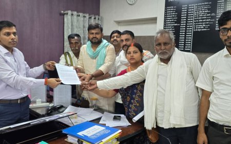 डुमरांव  विधायक के नेतृत्व में बिजली स्मार्ट मीटर के ख़िलाफ़ ज़ोरदार प्रदर्शन।