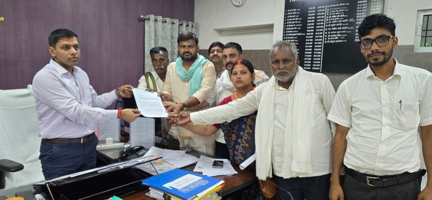 डुमरांव विधायक के नेतृत्व में बिजली स्मार्ट मीटर के ख़िलाफ़ ज़ोरदार प्रदर्शन।
