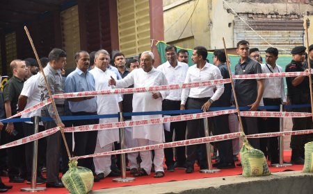 मुख्यमंत्री ने पटना जंक्शन के समीप निर्माणाधीन मल्टीलेवल हब और सब-वे का किया निरीक्षण, निर्माण कार्यों में तेजी लाने का दिया निर्देश।