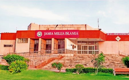 JMI Dipawli : जामिया यूनिवर्सिटी में दीपोत्सव के दौरान दो समूह में झड़प, स्थिति नियंत्रण में।  