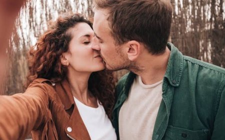 सेक्स ज्ञान एक ज़रूरी अध्याय : फिर क्यों डरते हैं बात करने से?