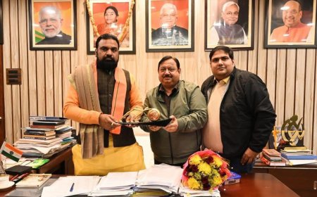 बिहार फिल्म नीति को लेकर अभय सिन्हा ने उपमुख्यमंत्री सम्राट चौधरी से की मुलाकात, अनुदान शीघ्र स्वीकृत करने का आग्रह 