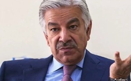 पाक रक्षा मंत्री का विवादित बयान: ‘नेतन्याहू को भी मादुरो की तरह अगवा किया जाए’