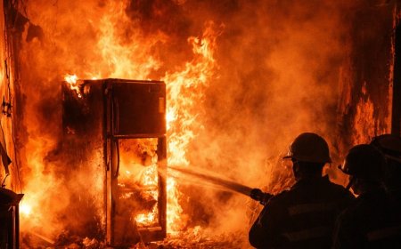 मुंबई के गोरेगांव में फ्रिज ब्लास्ट से बड़ा हादसा, घर में सो रहे 3 लोगों की मौत