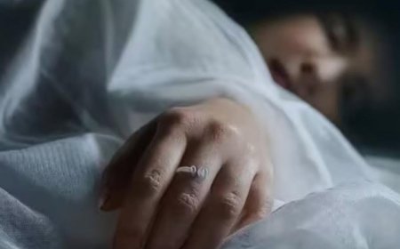 आपत्तिजनक हालत में बेटी को प्रेमी के साथ देख भड़के पिता, ईंट से कुचलकर की हत्या