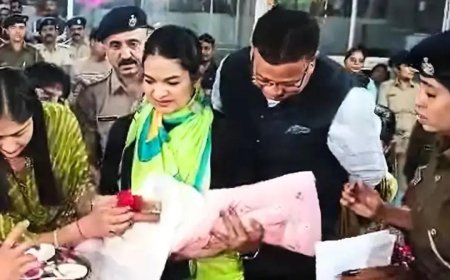 लावारिस नवजात बच्ची की पुलिस थाने में मनाई गई छठी, हुआ नामकरण