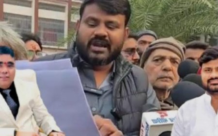 बक्सर में सियासी घमासान तेज, डुमरांव के पूर्व माले विधायक डॉ. अजीत कुशवाहा ने बीजेपी नेता प्रदीप राय पर लगाए गंभीर आरोप