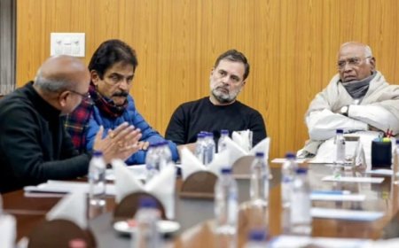 बिहार कांग्रेस में गठबंधन को लेकर मंथन तेज, आरजेडी से दूरी बनाने के संकेत