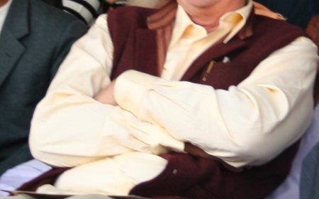 भारत को समझने और समझाने वाली कलम खामोश: मार्क टुली का निधन