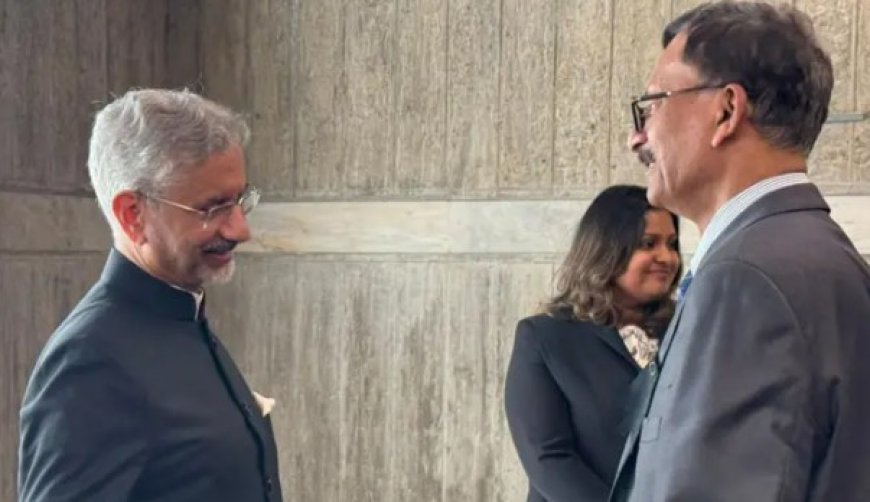 ढाका दौरे में भी नहीं हुई जयशंकर–यूनुस मुलाक़ात, कूटनीतिक संकेतों पर चर्चा