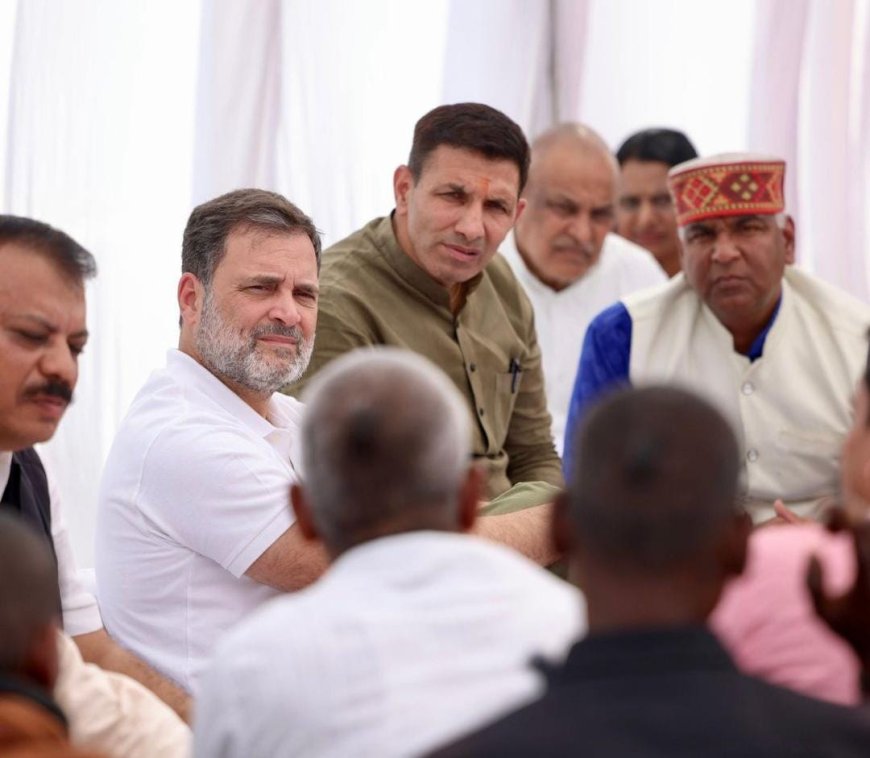 दूषित पानी से बीमार लोगों के बीच पहुंचे राहुल गांधी, पीड़ित परिवारों से की मुलाकात