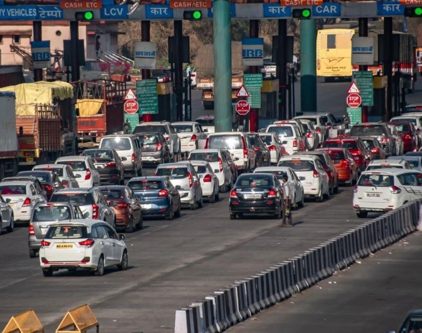 टोल प्लाज़ा पर अब नहीं चलेगा कैश, सिर्फ FASTag या UPI से होगा भुगतान