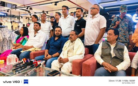 भभुआ में Dee Hub Lifestyle Mall की तीसरी शाखा का भव्य उद्घाटन, विकास को मिलेगी नई रफ्तार