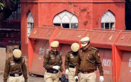 लाल किले के पीछे मिली संदिग्ध कार, पूछताछ में सामने आया चौंकाने वाला खुलासा