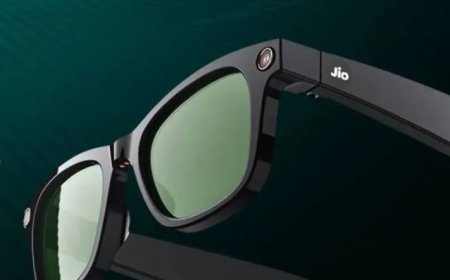 एआई समिट में जियो के एआई चश्मे के लिए लगी लंबी कतारें