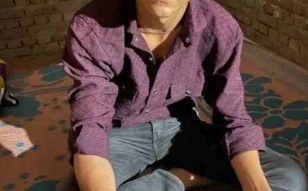 खाकी की बर्बरता ने तोड़ा छात्र का दम, आगरा में पुलिस की पिटाई से दोनों हाथ टूटे; अब कैसे देगा 10वीं की परीक्षा?