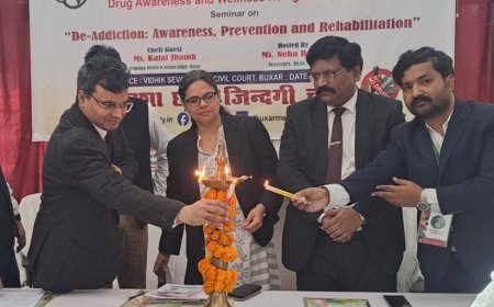 Bihar News: बक्सर सिविल कोर्ट परिसर में ‘DAWN’ कार्यक्रम का आयोजन, कहा नशा पीड़ित अपराधी नहीं, उपचार के हकदार हैं!
