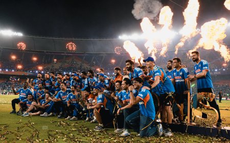 टी20 वर्ल्ड कप जीत के बाद टीम इंडिया पर पैसों की बरसात, BCCI ने किया चौंकाने वाला ऐलान