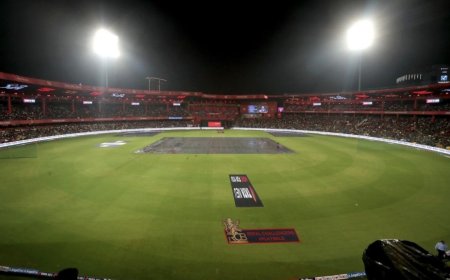 आईपीएल के ओपनिंग मैच पर संकट: चिन्नास्वामी स्टेडियम को मंजूरी का इंतजार, बदल सकता है वेन्यू?