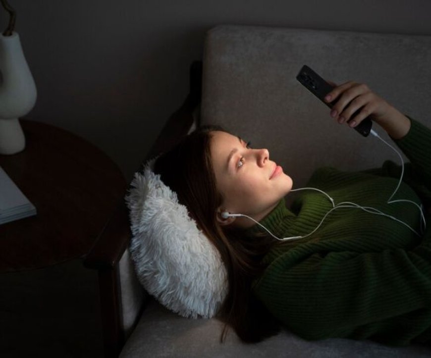 क्यों बढ़ रही है अश्लील चीजों की लत? सर्वे में सामने आए बड़े कारण