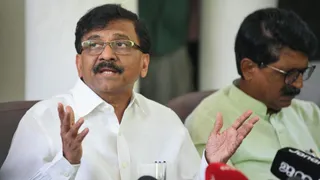 प्रेस कॉन्फ्रेंस के दौरान शिवसेना (UBT) सांसद संजय राउत | फोटो: एएनआई) प्रेस कॉन्फ्रेंस के दौरान शिवसेना (UBT) सांसद संजय राउत | फोटो: एएनआई)