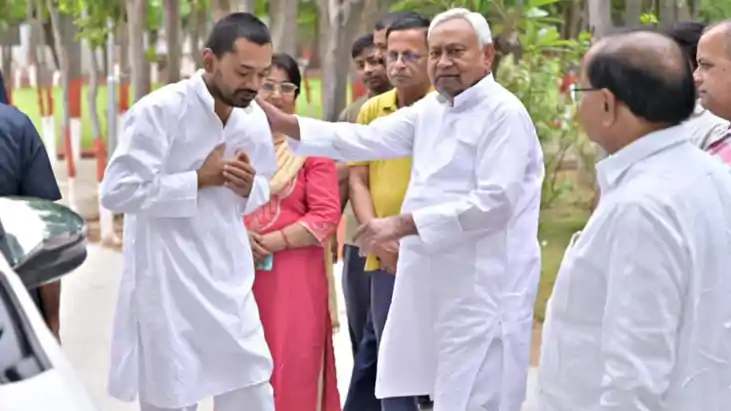 JDU की राष्ट्रीय परिषद बैठक में शामिल नेता और कार्यकर्ता | Source: Social media