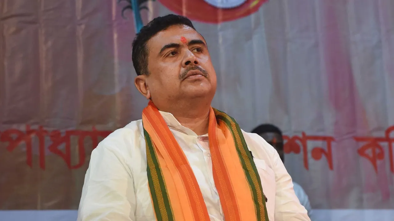 पश्चिम बंगाल लोक सुरक्षा एवं असामाजिक गतिविधि नियंत्रण विधेयक पेश करने जा रही है।