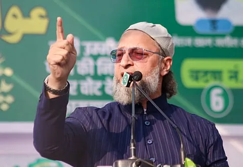 बिजनौर में ओवैसी की जनसभा बिजनौर में ओवैसी की जनसभा