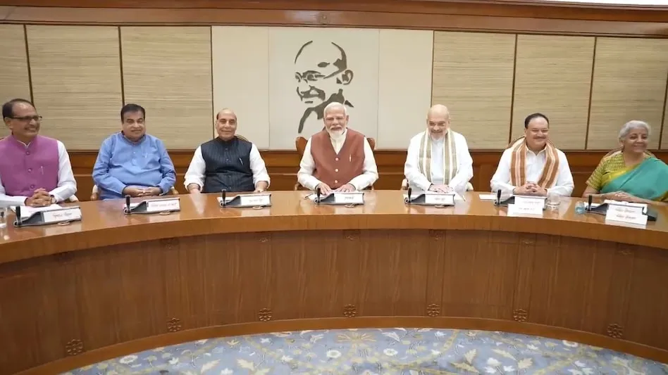 प्रधानमंत्री नरेंद्र मोदी की अध्यक्षता में केंद्रीय मंत्रिमंडल की बैठक, संभावित कैबिनेट फेरबदल को लेकर अटकलें तेज। | Source: Aaj Tak .com