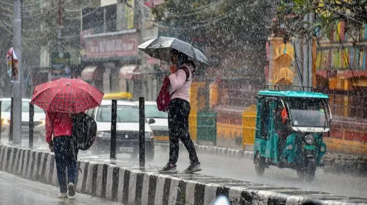 दक्षिण बिहार में मानसून सक्रिय होने के बाद पटना समेत कई जिलों में बारिश का दृश्य। | Source: Social media दक्षिण बिहार में मानसून सक्रिय होने के बाद पटना समेत कई जिलों में बारिश का दृश्य। | Source: Social media