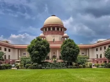 Supreme Court on CBSE Three Language Policy:तीन-भाषा नीति पर रोक से SC का इनकार, 14 जुलाई को होगी अहम सुनवाई! | Source: Amarujala.com Supreme Court on CBSE Three Language Policy:तीन-भाषा नीति पर रोक से SC का इनकार, 14 जुलाई को होगी अहम सुनवाई! | Source: Amarujala.com