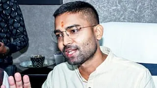 बिहार पंचायत चुनाव 2026 पर बयान देते पंचायती राज मंत्री दीपक प्रकाश। | Source: Chrome