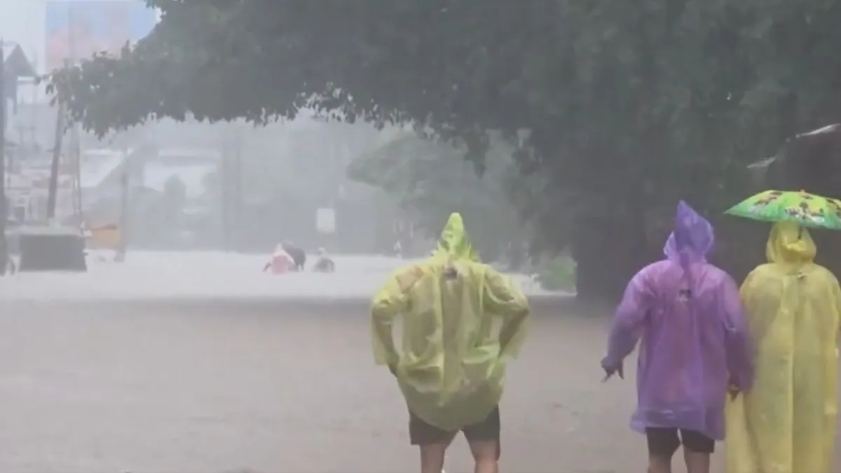 Keralam Rain News: मूसलाधार बारिश से केरल में हाहाकार... मूझियार समेत 5 बांधों पर रेड अलर्ट, कई इलाकों में बाढ़ का खतरा | Source: Dainik jagaran.com Keralam Rain News: मूसलाधार बारिश से केरल में हाहाकार... मूझियार समेत 5 बांधों पर रेड अलर्ट, कई इलाकों में बाढ़ का खतरा | Source: Dainik jagaran.com