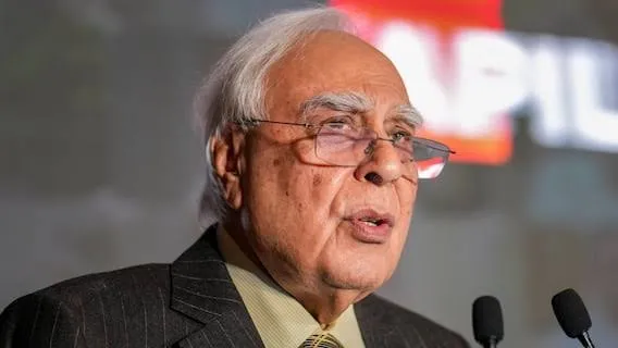 Kapil Sibal on Keshav Maurya:मदरसे में पढ़ने वाले आतंकी हैं तो क्या चंदा चोर देशभक्त?" केशव मौर्य के बयान पर कपिल सिब्बल का बड़ा पलटवार | Source: Abp news.com