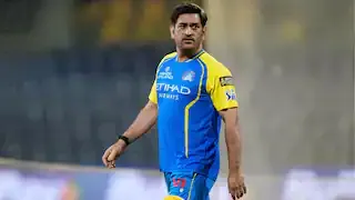 MS Dhoni Pension:BCCI से MS Dhoni को मिलती है कितनी Pension? करोड़ों की कमाई के बीच सामने आई हर महीने मिलने वाली रकम | Source: Abp news.com