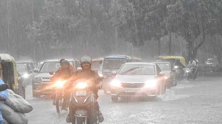 Weather Update: मॉनसून ने पकड़ी रफ्तार, IMD ने यूपी, बिहार समेत 18 राज्यों में भारी बारिश का अलर्ट जारी किया