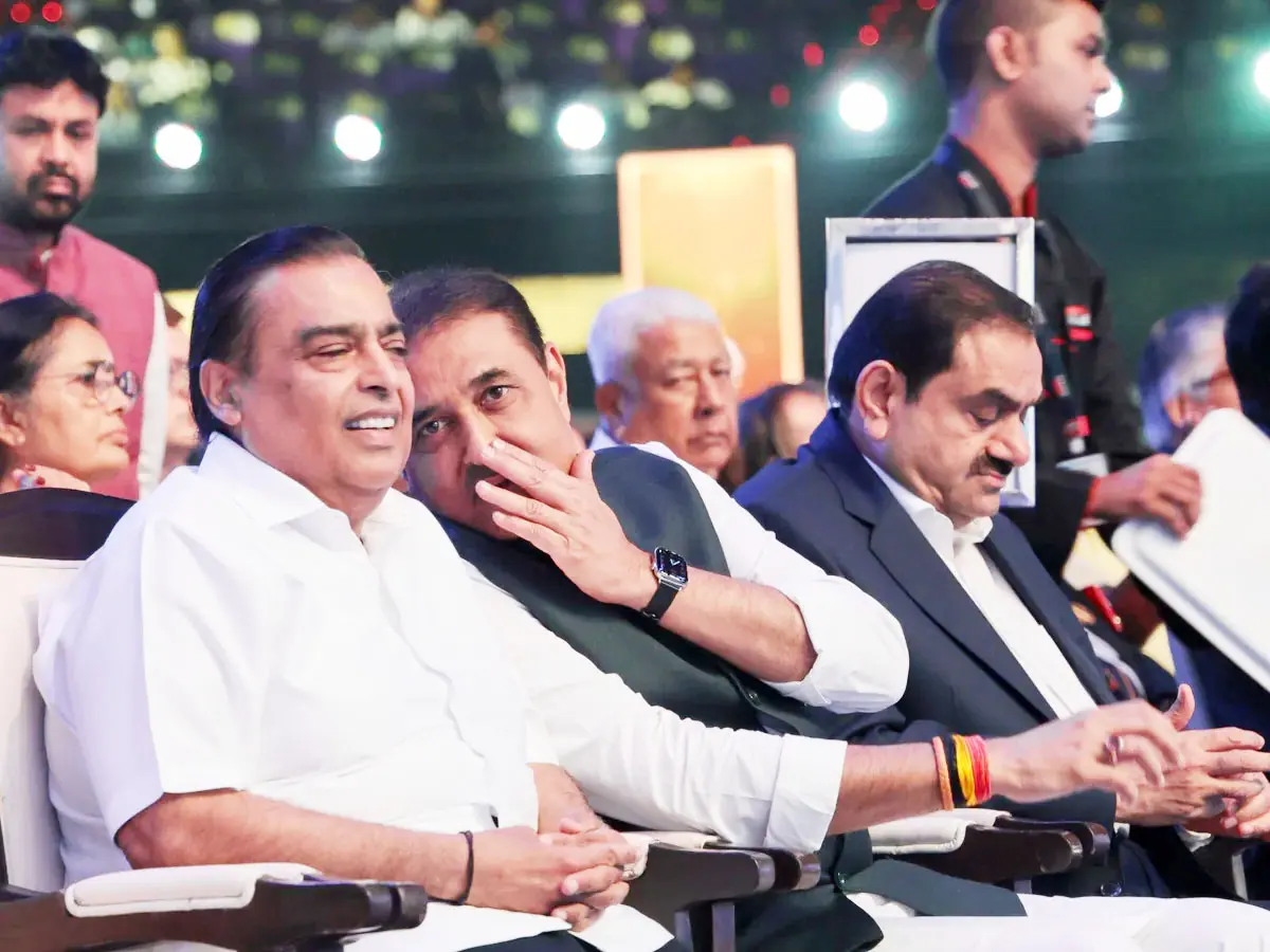 अंबानी ने फिर पलटी बाजी! अडानी को पछाड़कर बने भारत के सबसे अमीर शख्स, लेकिन एशिया में इस चीनी अरबपति का दबदबा